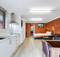 Fossicker Caravan Park - Tourism Brisbane