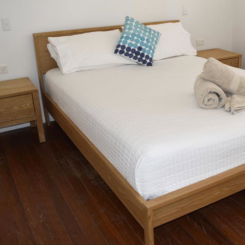 Fossickers Cottages - Tourism Brisbane 3