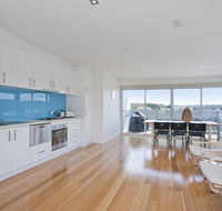 Four Kings Apartment - Deluxe 2br 3 - Tourism Brisbane