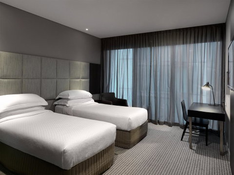 Four Points By Sheraton Brisbane - Brisbane Tourism 1