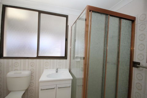 FRASERS COTTAGE- 23 Castle St Laurieton - Brisbane 4u 1