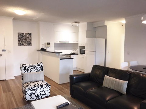 Frisco Apartments - Brisbane Tourism 1