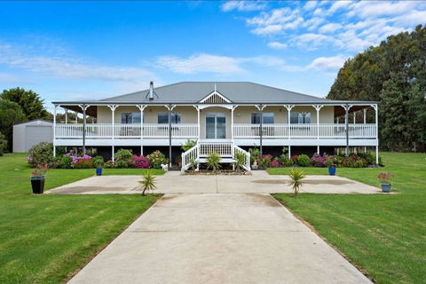 GALBRAITH BEACH STUDIO 1 - Brisbane 4u 2