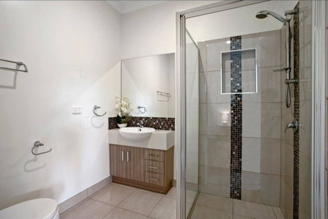 GALBRAITH BEACH STUDIO 2 - Tourism Brisbane 2