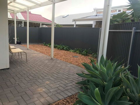 Gawler Townhouse 1 Bedroom - Tourism Brisbane 2