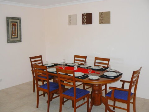 Geraldton Luxury Vacation Home - Brisbane Tourism 3