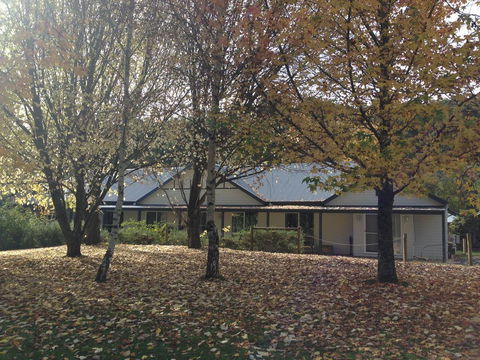Goldberryaccommodation - Tourism Brisbane 0