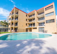Golden Shores Unit 3 21 Landsborough Parade - Tourism Brisbane