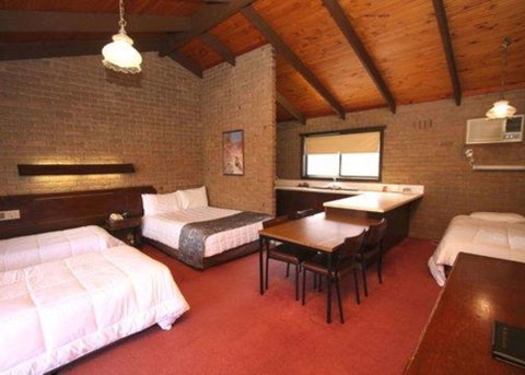 Goldfields Motel - Brisbane Tourism 1