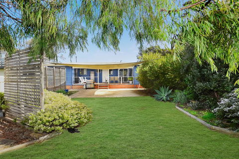 Goolwa Blue Escape - WiFi - Pet-Friendly - Tourism Brisbane 3