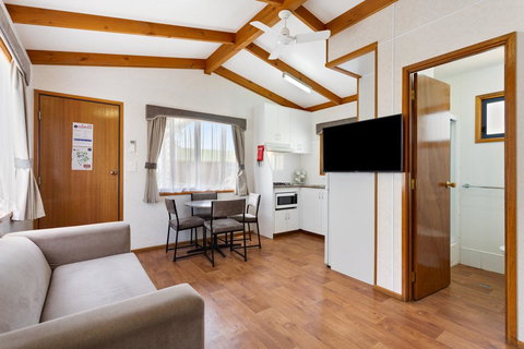 Goulburn South Caravan Park - Brisbane Tourism 0