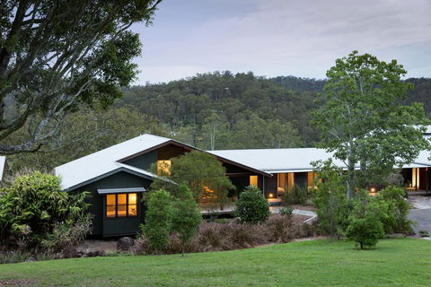 Grandview Retreat - Tourism Brisbane 0