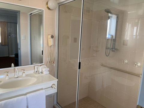 Granite Belt Motel - Brisbane Tourism 1