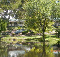 Granite Gardens Cottages  Lake Retreat - Tourism Brisbane