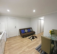 Granny Flat next to golf course - Brisbane Tourism