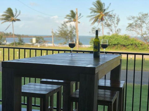 Grasstree Beachfront Shacks - Brisbane Tourism 0