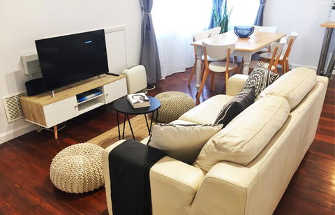 Great Comfort & Style In Central Location - Tourism Brisbane 3