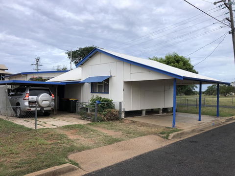 Gumby Gumby Cottage - Tourism Brisbane 0