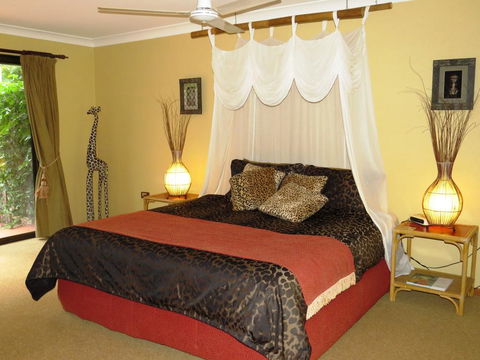 Gumtree On Gillies Bed And Breakfast - Tourism Brisbane 0