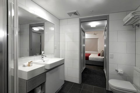 H On Mitchell Apartment Hotel - Brisbane Tourism 2