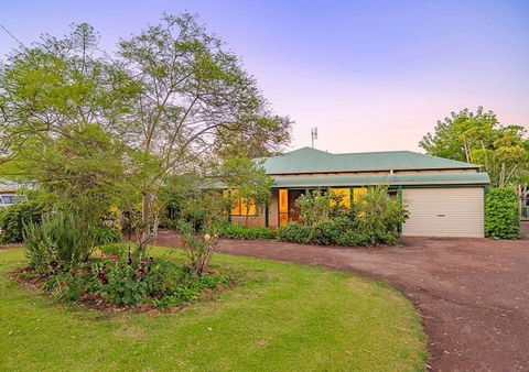 Hakea Haven - Tourism Brisbane 0