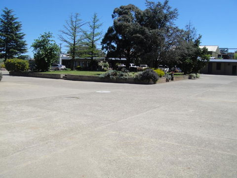 Hamilton Hume Motor Inn - Tourism Brisbane 0