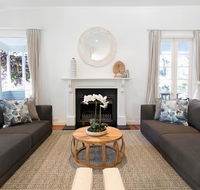 Hamptons Style Family Home 5 Minutes From Beach - Tourism Brisbane