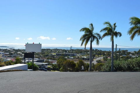 Harbour View Motel - Tourism Brisbane 0