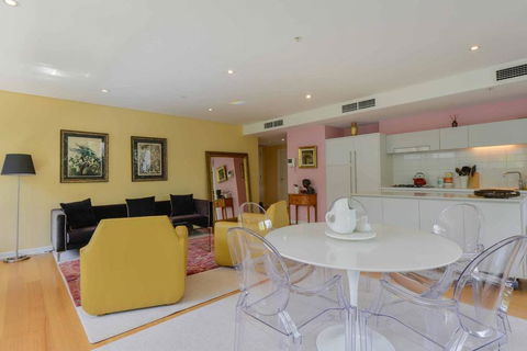 HAZEL Chapel St Socialite. Pool, Spa & Gym - Brisbane 4u 1