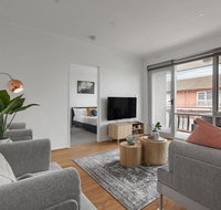 Heart of Ormond Apartment by Ready Set Host - Tourism Brisbane