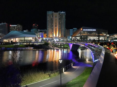Hello Adelaide Motel And Apartments - Tourism Brisbane 0