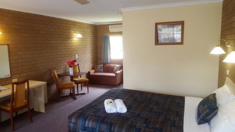 Hepburn Springs Motor Inn - Brisbane Tourism 1
