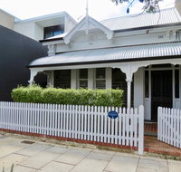 Heritage Luxury 3BR Cottage on Halifax - Brisbane Tourism
