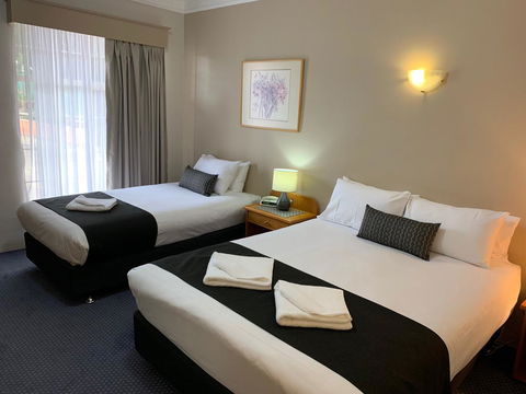 Heritage Motor Inn Goulburn - Tourism Brisbane 1