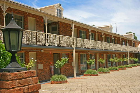 Hermitage Motor Inn - Tourism Brisbane 2