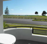 Hi Surf Unit 2 92 Head Street Forster - Brisbane Tourism