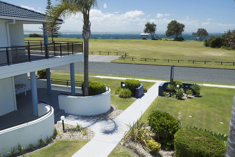 Hi Surf Unit 3, 92 Head St, Forster - Brisbane Tourism 2