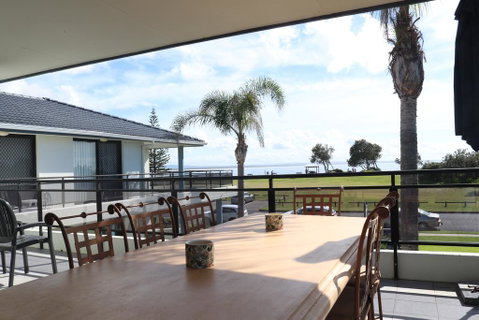 Hi Surf Unit 3, 92 Head St, Forster - Brisbane Tourism 1