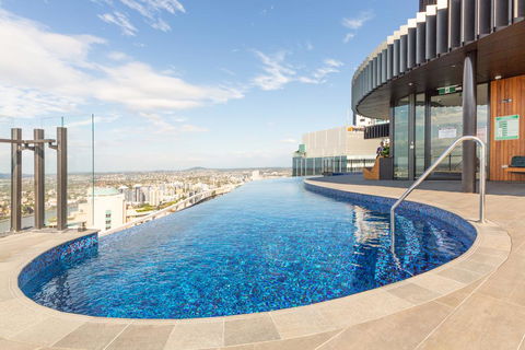 High Life Central With Pool And Car Park - Tourism Brisbane 1