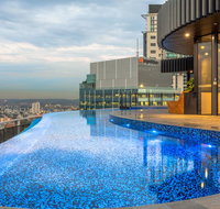 High Life Central with Pool and Car Park - Brisbane Tourism