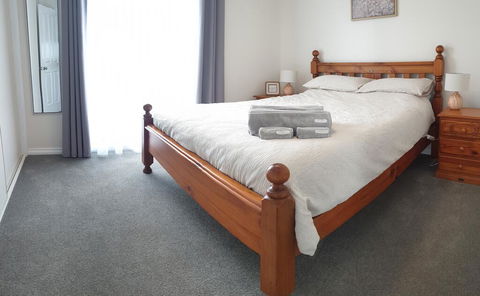 High View Family Cottages - Tourism Brisbane 3