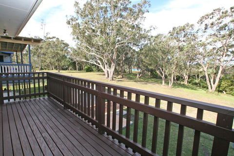 Hill Top Water And Bush Views - Tourism Brisbane 3