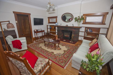 Hillside Cottage - Tourism Brisbane 1