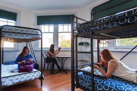 Hobart Central YHA - Brisbane Tourism 3