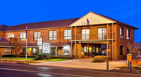 Holbrook Town Centre Motor Inn - Tourism Brisbane 0