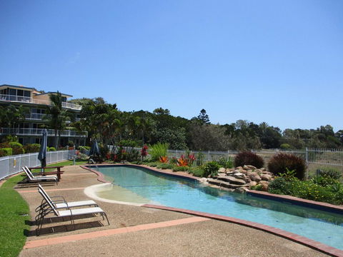 Holiday At The Marina - Hervey Bay - Brisbane Tourism 0