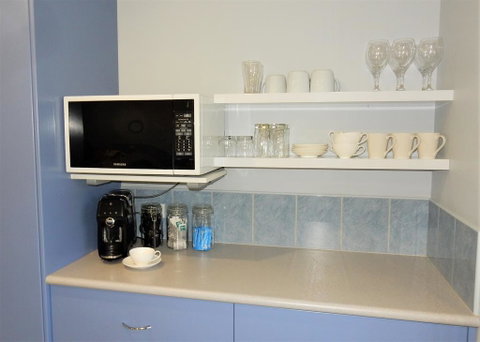 Holiday Home By The Beach In St Helens - Brisbane Tourism 1