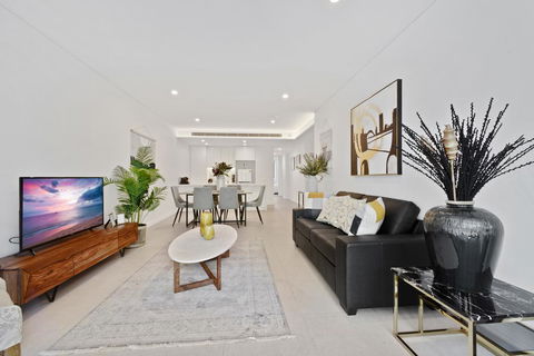 HomeHotel-New And Walking To Shopping,Super Clean - Tourism Brisbane 1