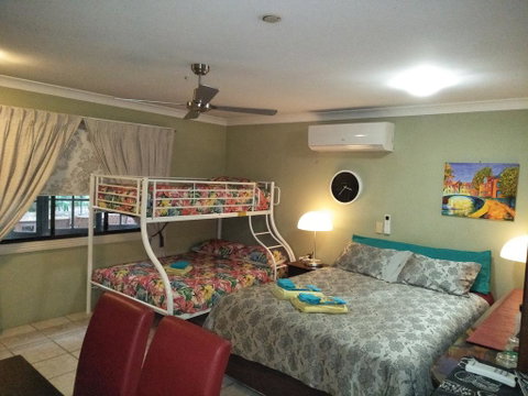 Homestay At Julie's - Tourism Brisbane 0