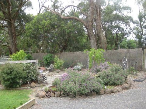 Honeyeater Cottage - Tourism Brisbane 0